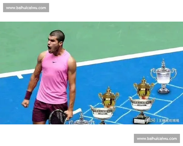 摇摆庆功!阿尔卡拉斯喷香槟迎美网荣耀 摇摆庆功!阿尔卡拉斯喷香槟迎美网荣耀