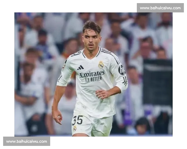 亚马尔 13 岁评论绯闻对象社媒旧照被翻出,劳尔 - 阿森西奥曾点赞引热议 亚马尔 13 岁评论绯闻对象社媒旧照被翻出,劳尔 - 阿森西奥曾点赞引热议